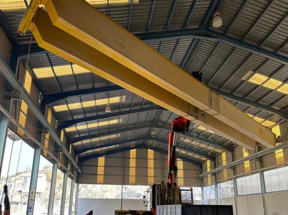 Traslado y adaptación de puente grúa