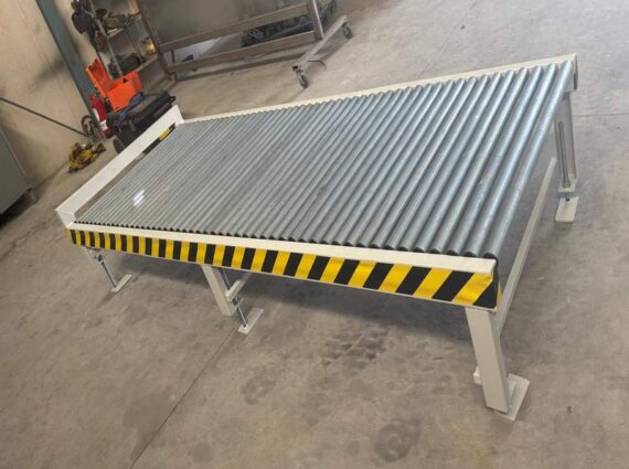 Fabricación de mesa de salida para maletas